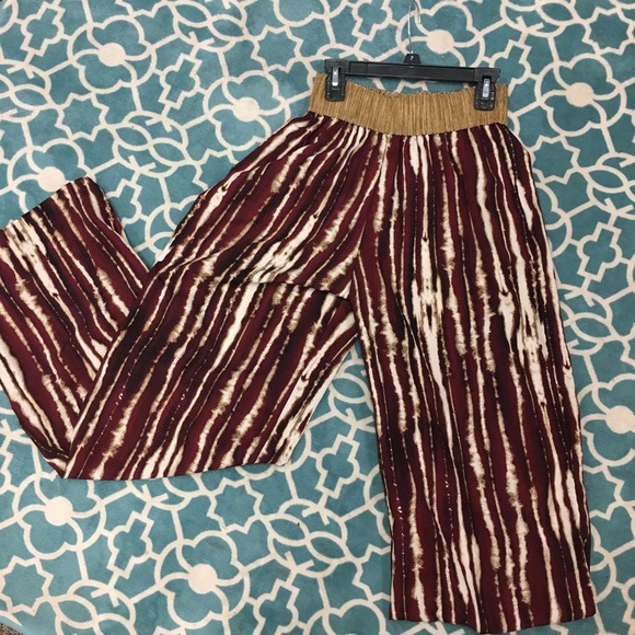 Fun printed flare leg pants - Picture 3 of 4